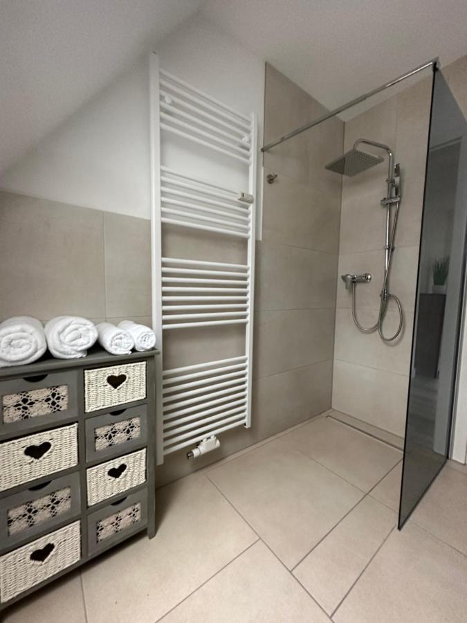 Ferienwohnung Gemuetlich Wohnen In Brake Bielefeld Exterior foto